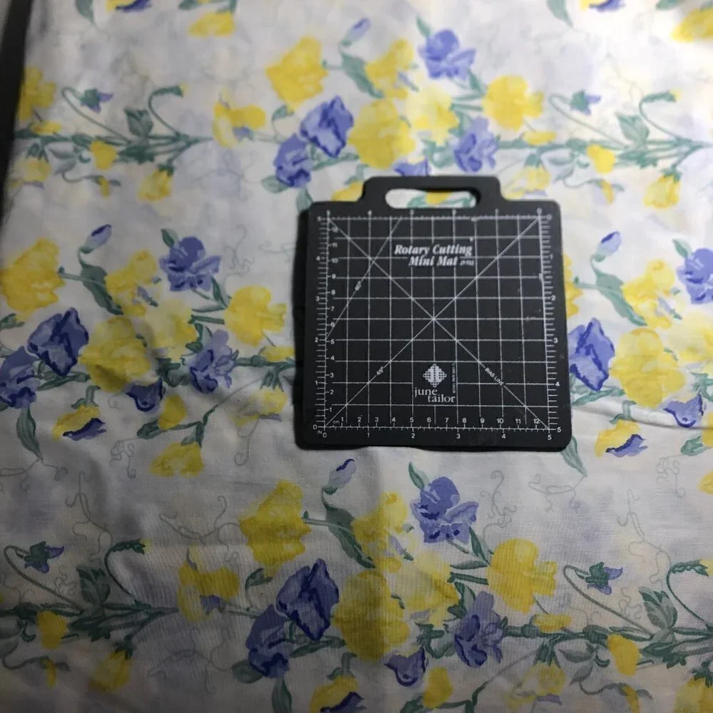 🛒 $25 4 yards Quilt Cotton Fabric Material - Purple and Yellow Floral #4111